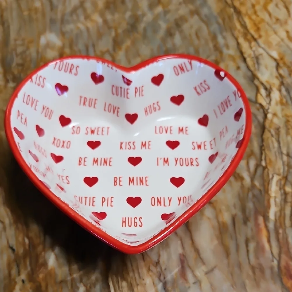 SUR LA TABLE Heart-Shaped Red and White Ceramic Valentines Bowl